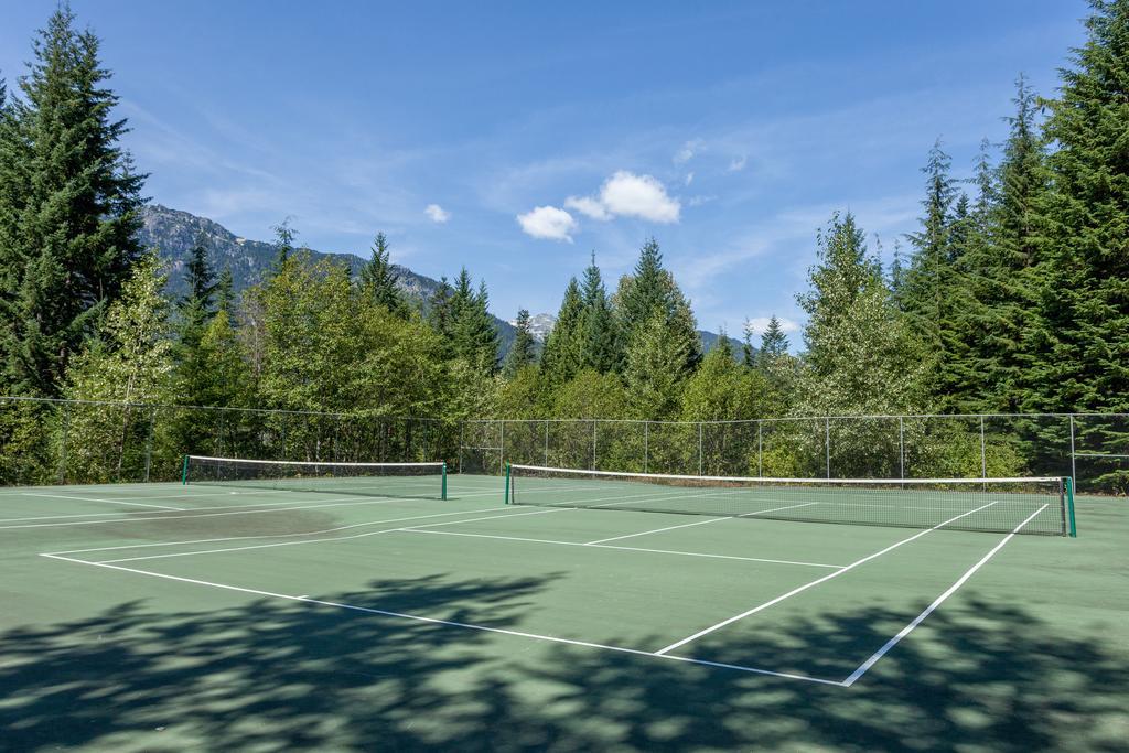 Ubc Whistler Lodge Exterior foto